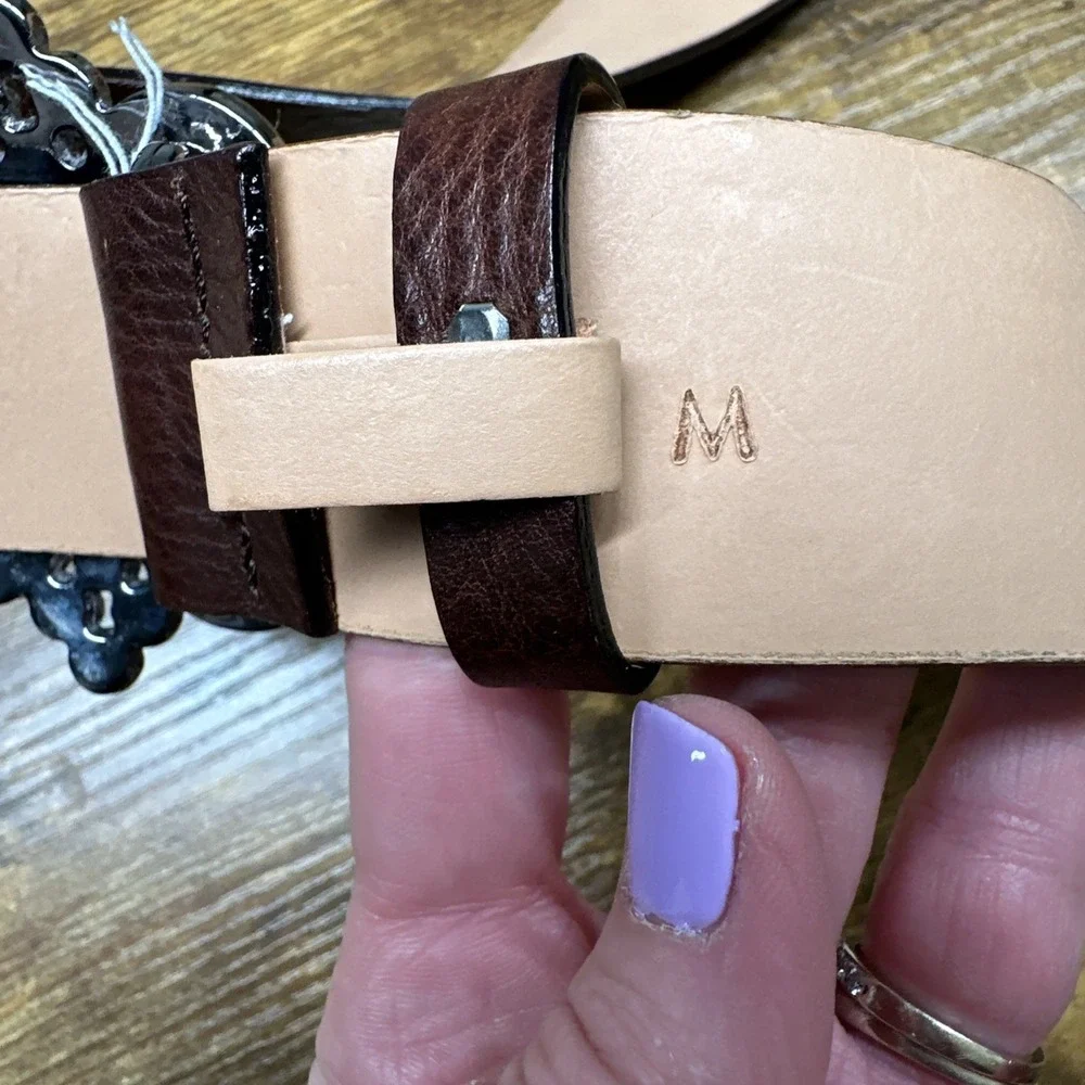 Harold's Leather Belt Brown ‎ MADE IN ITALY Red Rhinestones Medium Boho Western